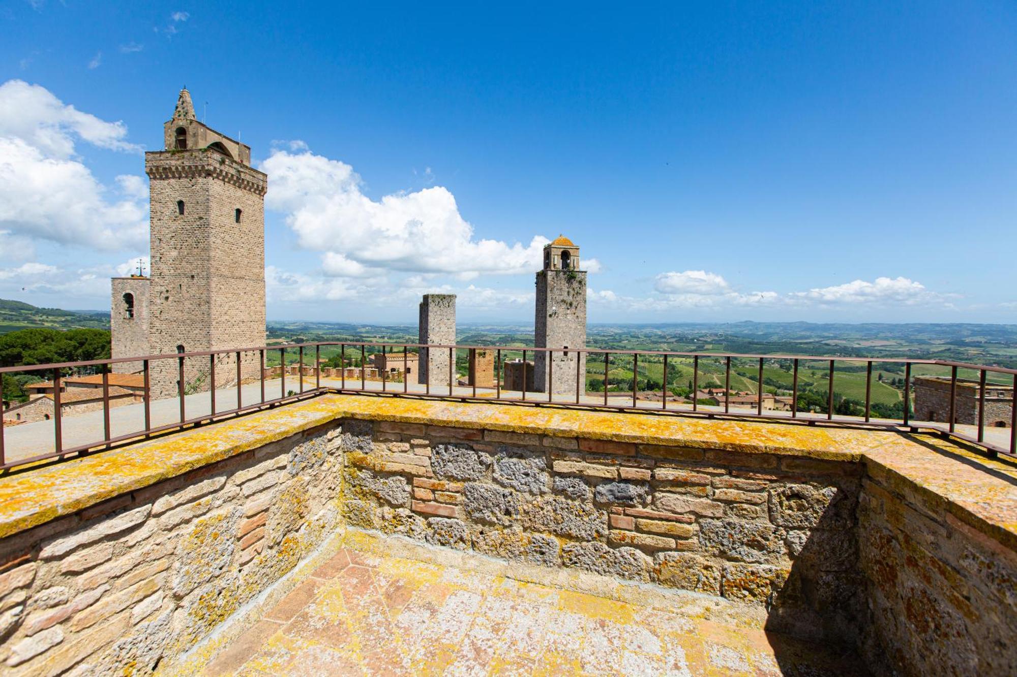 דירות סן ג'ימיניאנו The Artists' Tower - Amazing View From The Tower מראה חיצוני תמונה